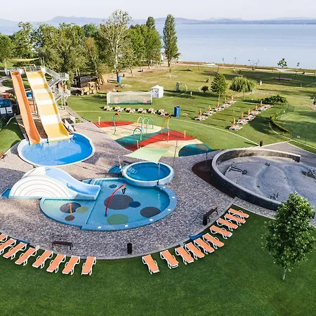 Апартаменты Aquatic *